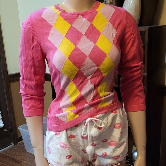 Hot pink sweater with neon-like argyle color design! Barbiecore Isaak Mizrahi! - Picture 6 of 7